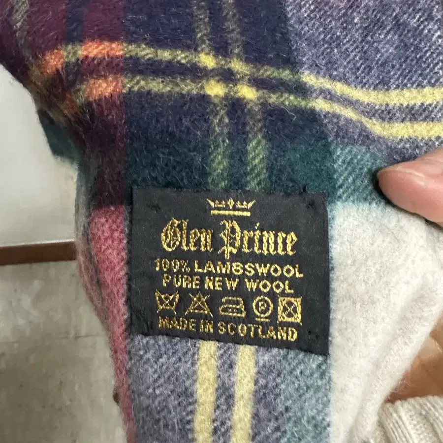 Olen prince 수입 pure lams wool100%체크 머플러개