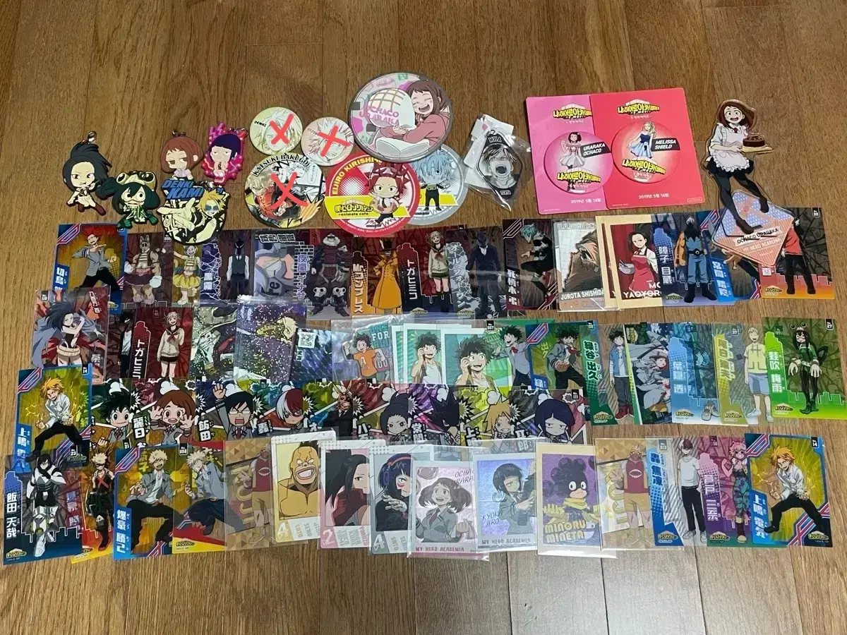 My Hero Academia goods bulk (kard, badge, acrylic, etc.)