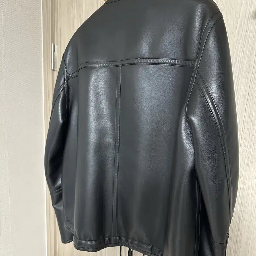 이얼즈어고 무스탕 M faux leather