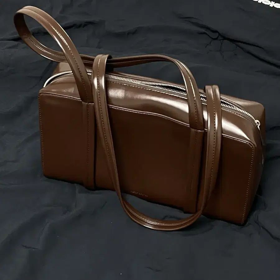 어커소스 Cuve bag_darkbrown