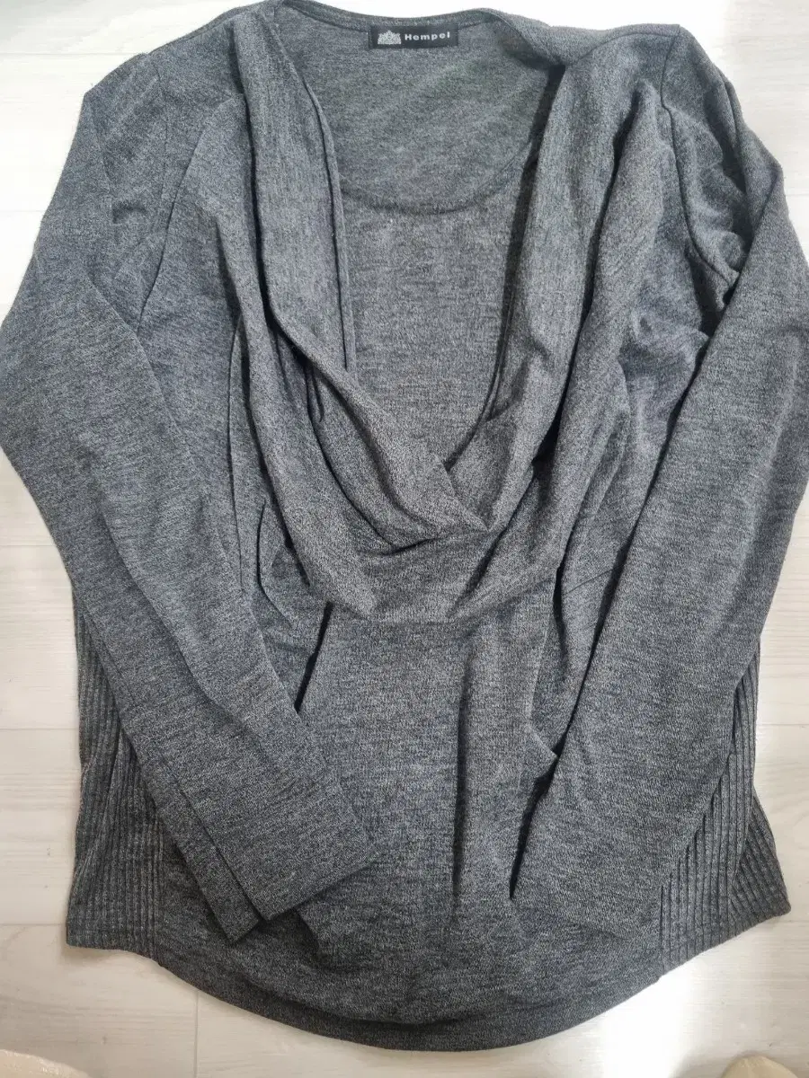 Cowl neck gray top drapery