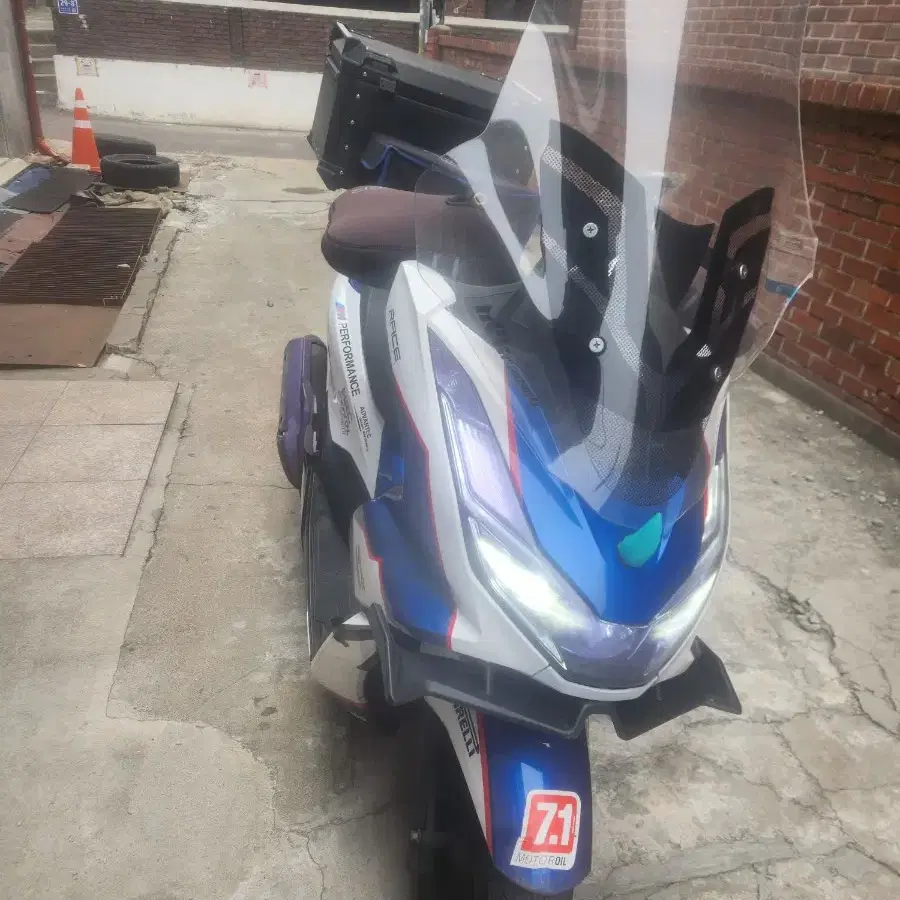 pcx125 21년식 28000키로 판매합니당