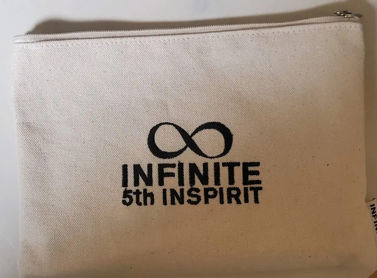 인피니트 5기 파우치 김성규 장동우 남우현 이성열 김명수 이성종 포카