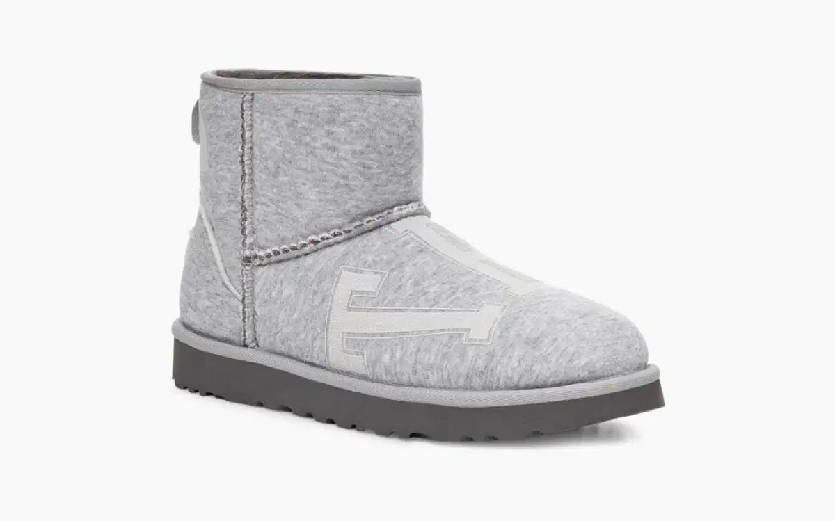 ugg x telfar(어그 x 텔파) fleece mini boot