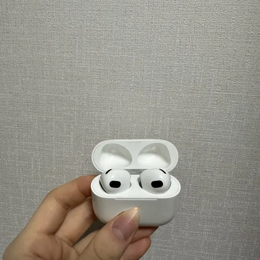 airpods 에어팟 3세대 판매합니다.