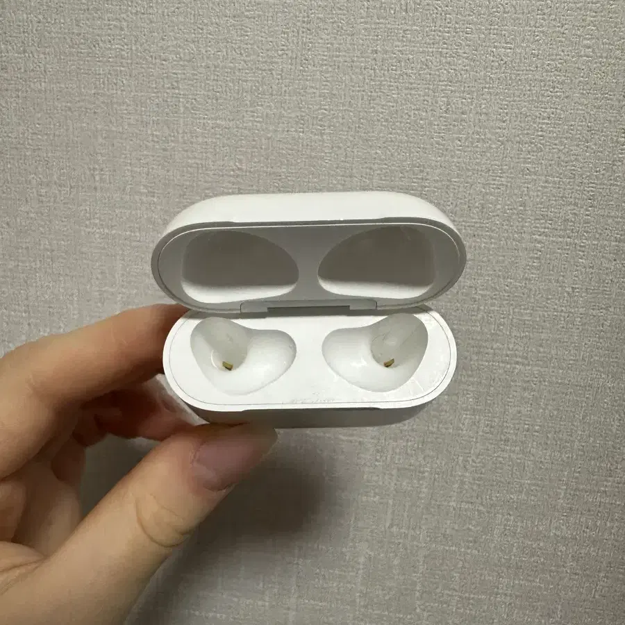 airpods 에어팟 3세대 판매합니다.