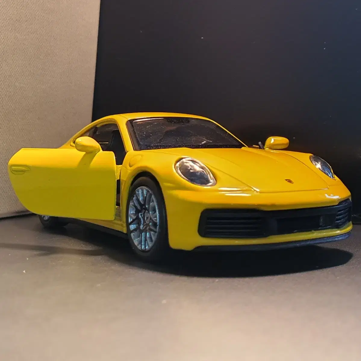 포르쉐(PORSCHE 911 Carrera 4S)자동차 피규어