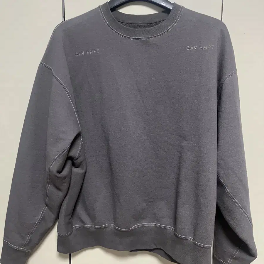 cav empt 카브엠트 맨투맨 새상품