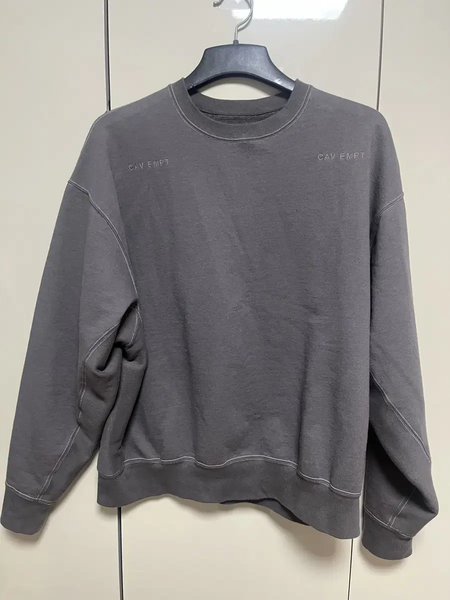 cav empt 카브엠트 맨투맨 새상품