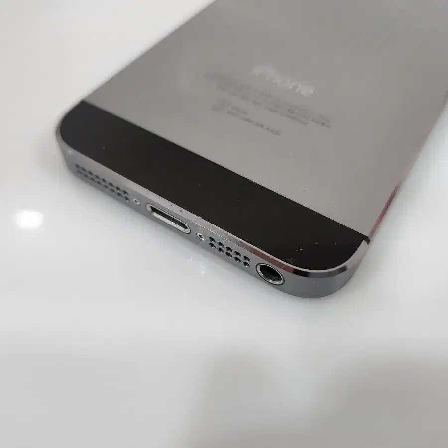 아이폰 5S 32GB (A1530)