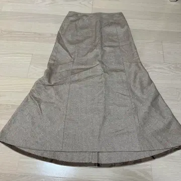 투모 롤랜드롱 스커트