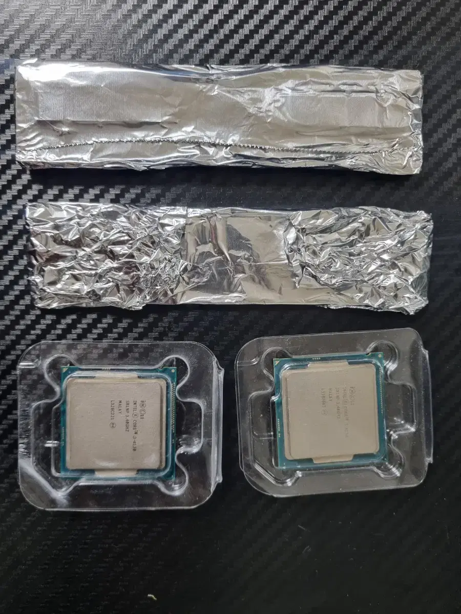 i3 4세대 cpu2개 , ddr4 8g 2장 팝니다.