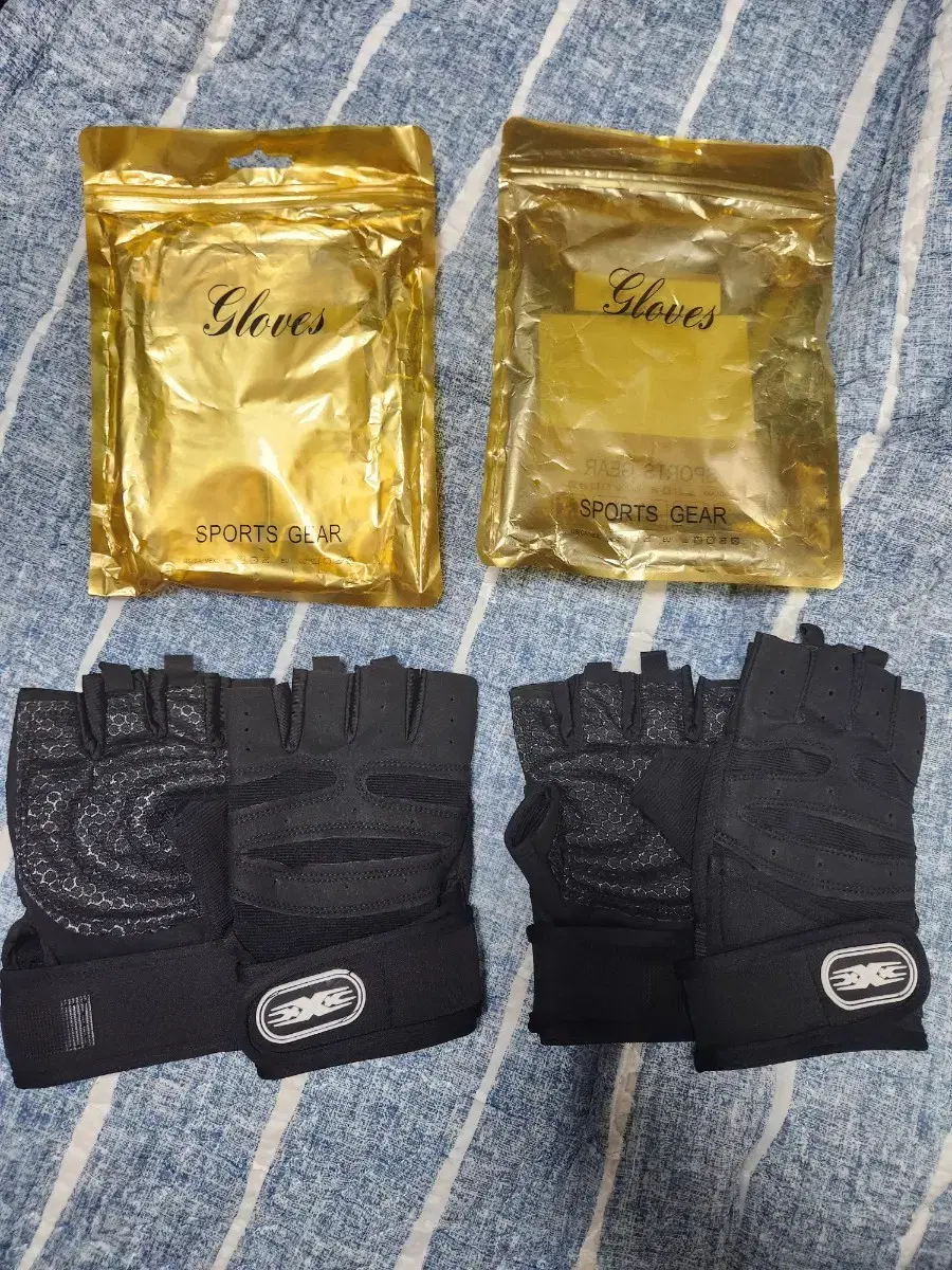 Health Gloves (L) New Product