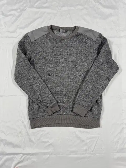 COLUMBIA NYLON SHOULDER SWEATSHIRT