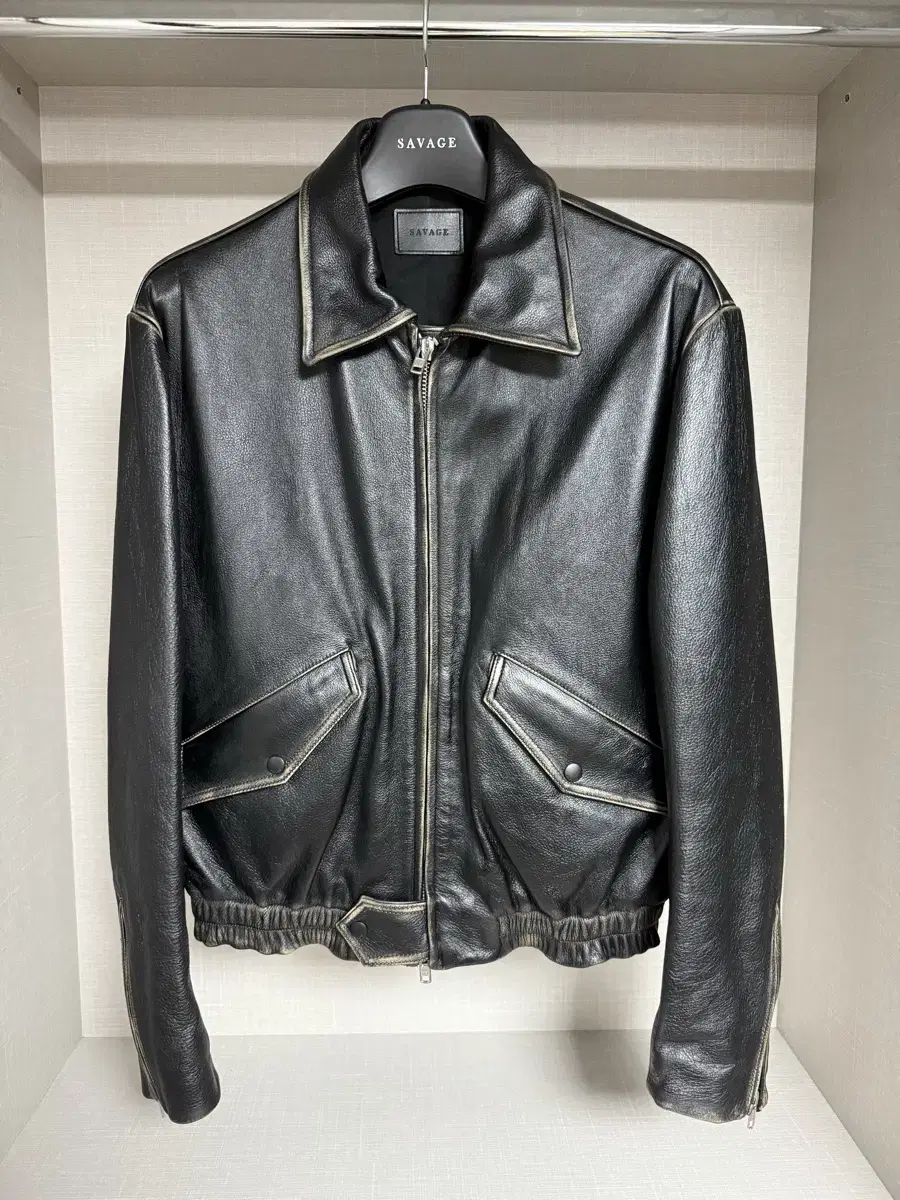 세비지 Destroyed Leather Shearling Jacket