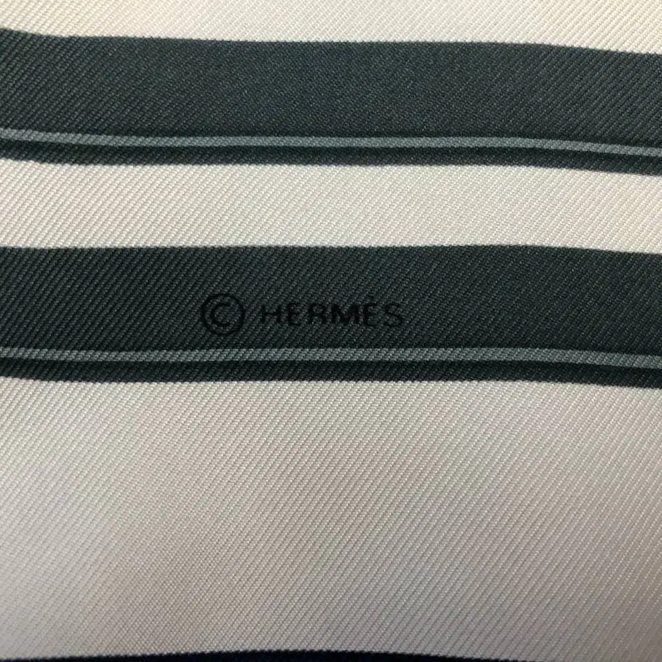 HERMES 에르메스 브라이드 드 갈라 더블 페이스 스카프(실크)