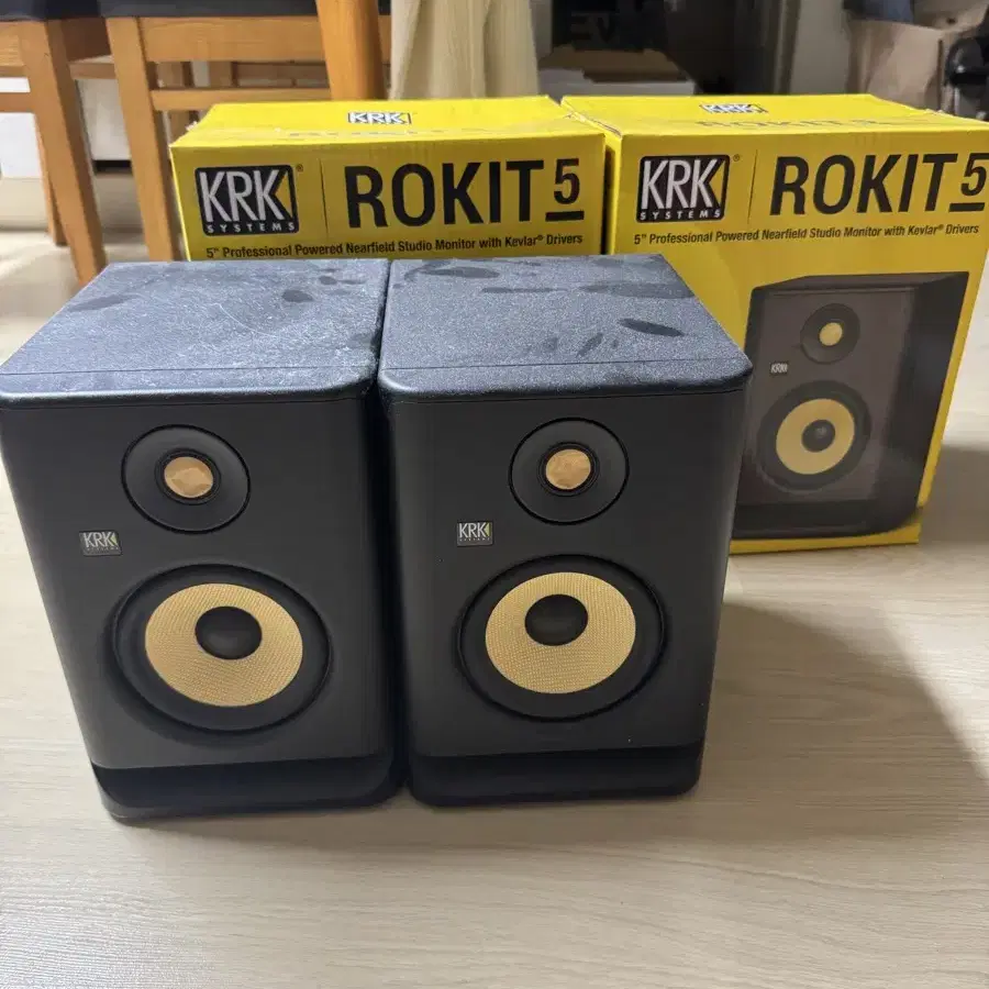 KRK ROKIT 5 G4 스피거