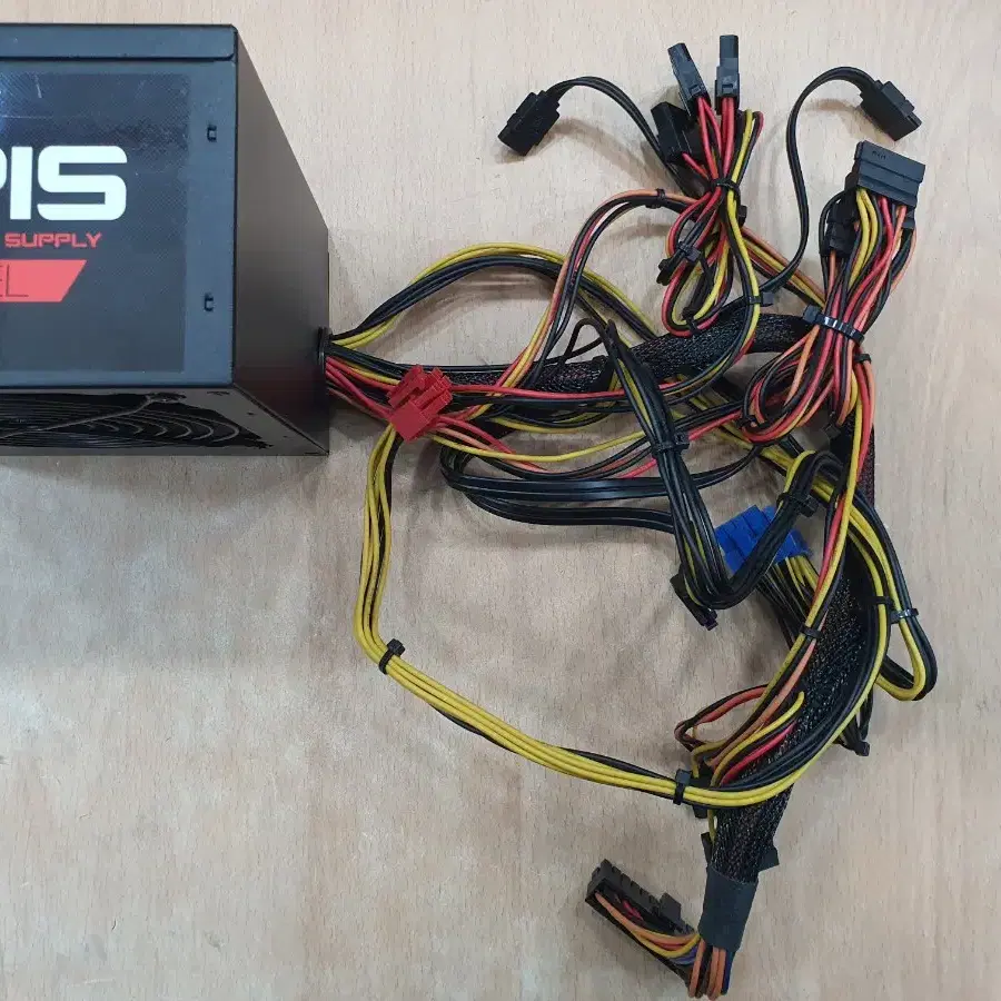 ELPIS SP-600EL 600W ATX 파워 그래픽 8핀2개