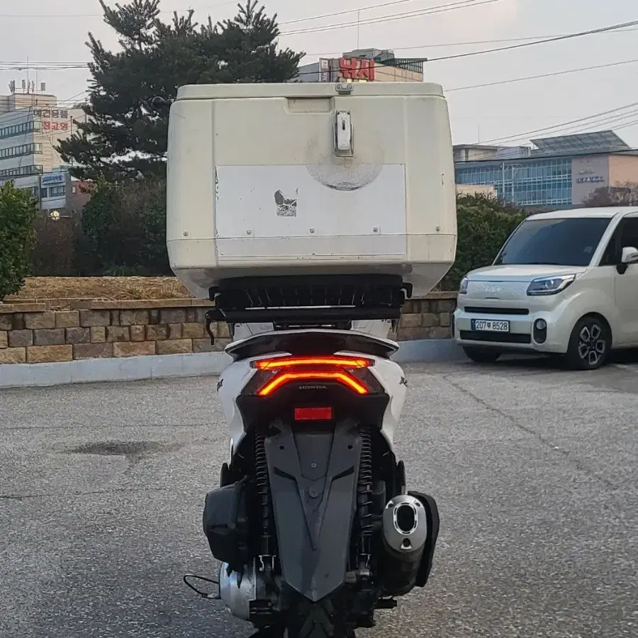 pcx125 21년식 6.7만Km 배달셋팅 팝니다