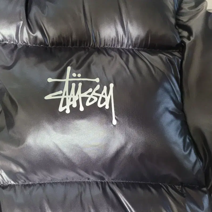 stussy  립스탑 파카 패딩 블랙/핑크 m사이즈