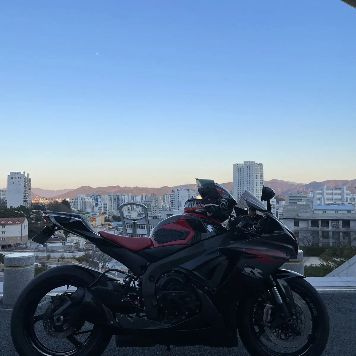 스즈키 GSX - R600