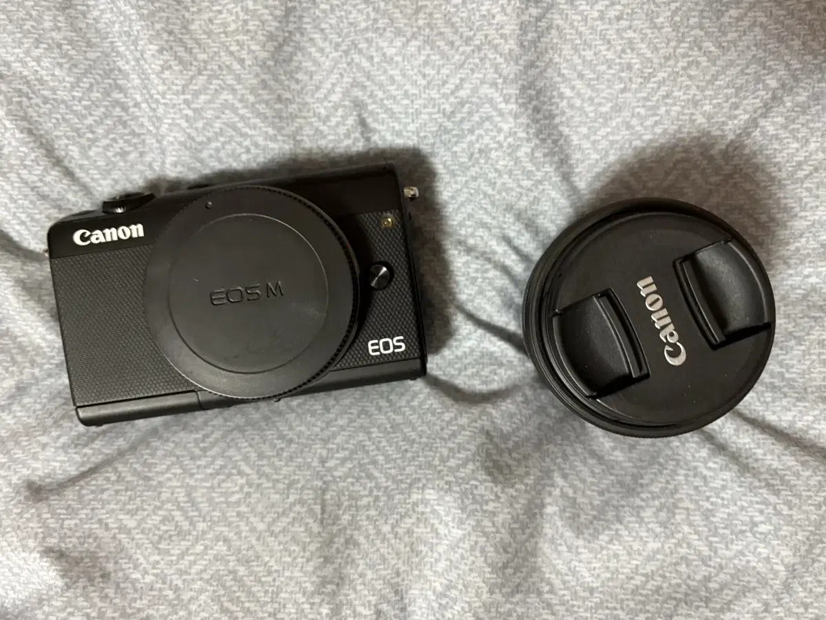 캐논 eos m100