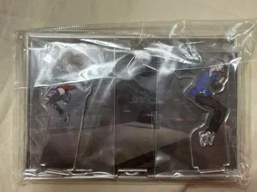 페르소나 5 키타가와 유스케 사쿠라 후타바 아크릴 스탠드 디오라마