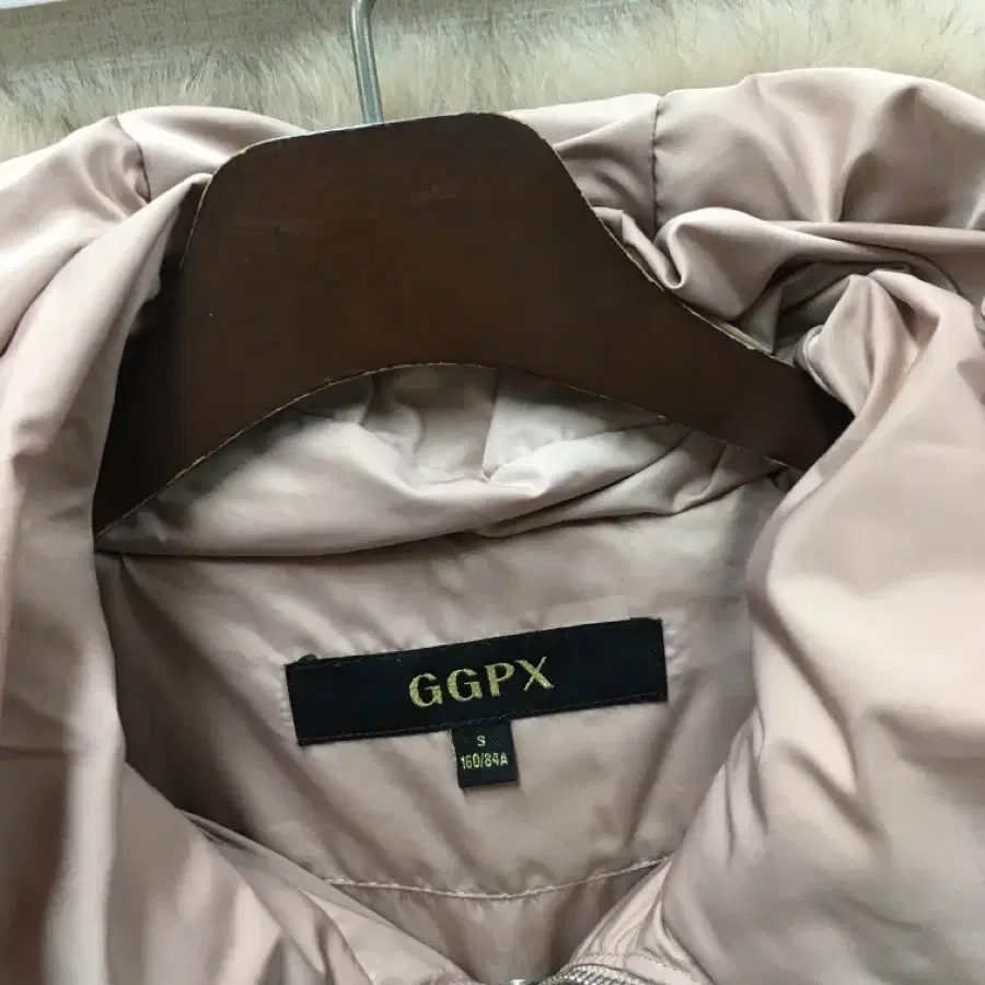 GGPX 폭스후드 다운롱패딩 점퍼