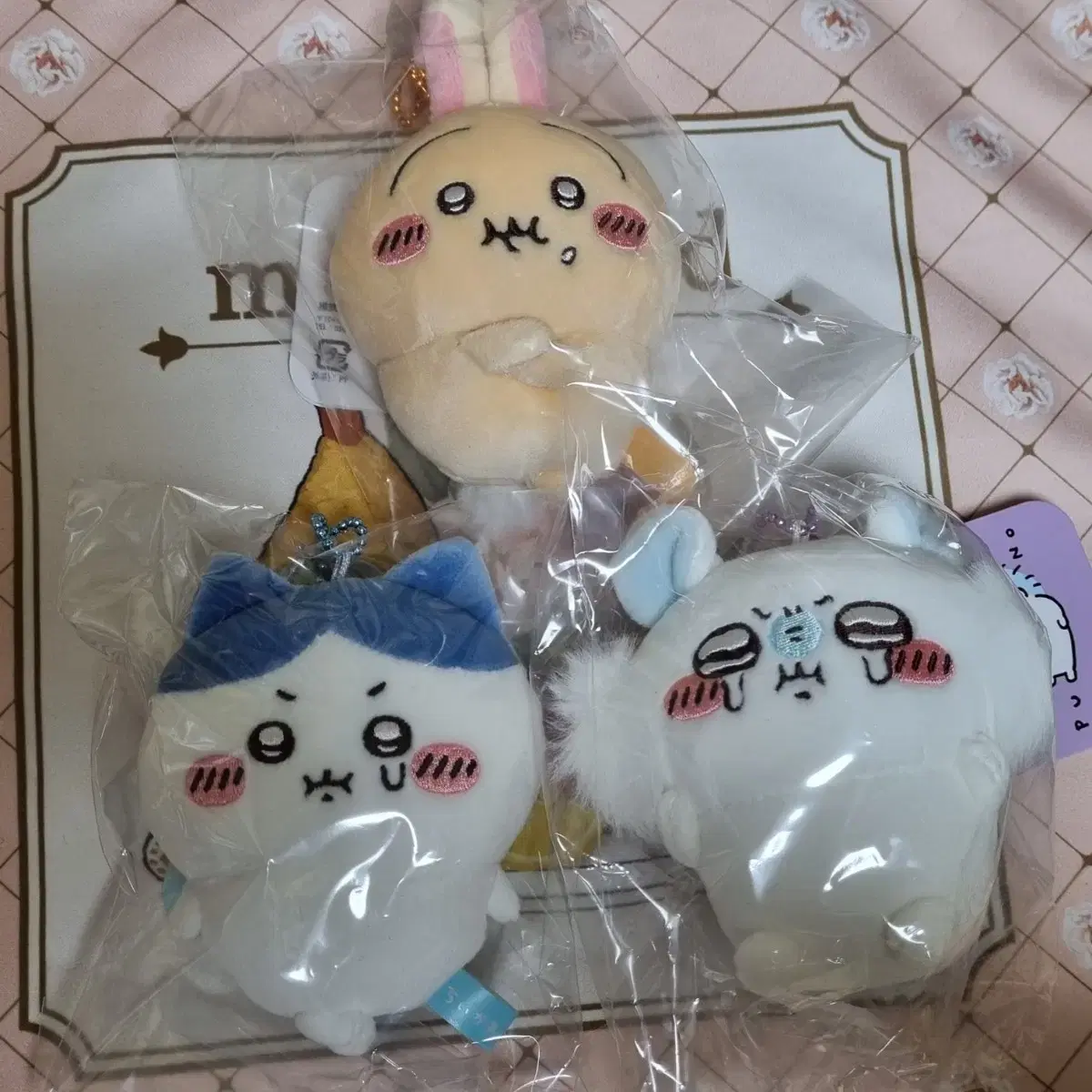 pun tears Chiikawa Hachiware Usagi Momonga mascot doll