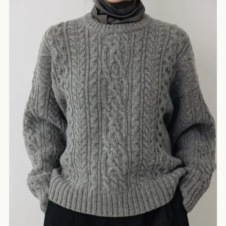 네세서리 Shetland Wool Cable Knit 케이블 니트