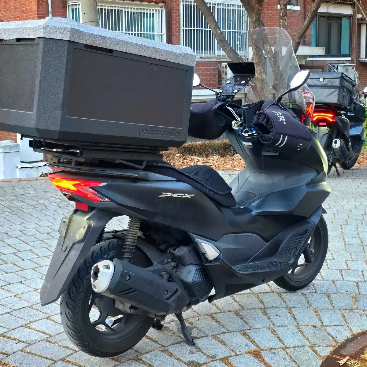 21년식 PCX125 블랙 배달세팅 팝니다