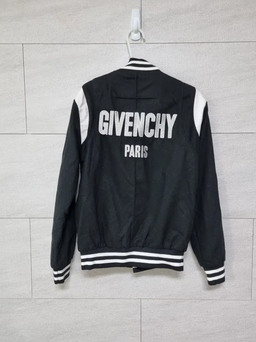 지방시 GIVENCHY 바시티자켓 야구점퍼