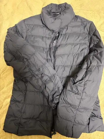 유니클로 ULTRA LIGHT DOWN M 다크 그레이 여성용