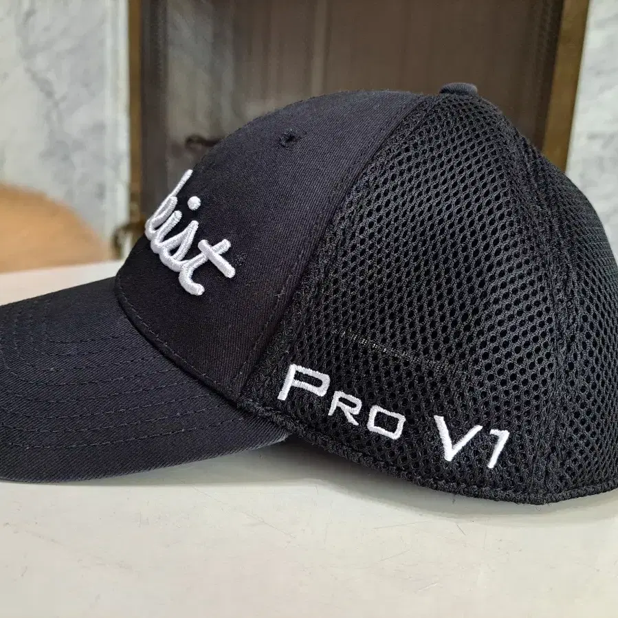 타이틀리스트 PRO V1 볼캡