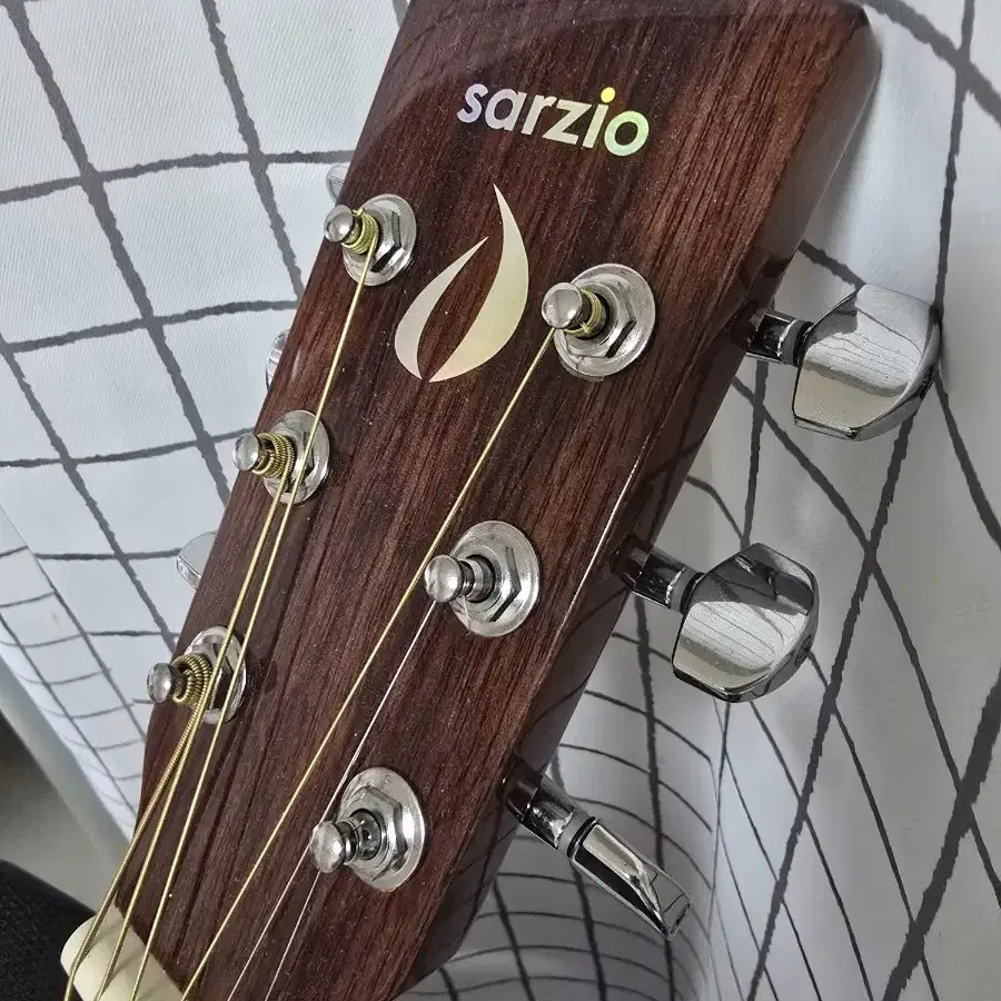 Sarzio 어쿠스틱 기타