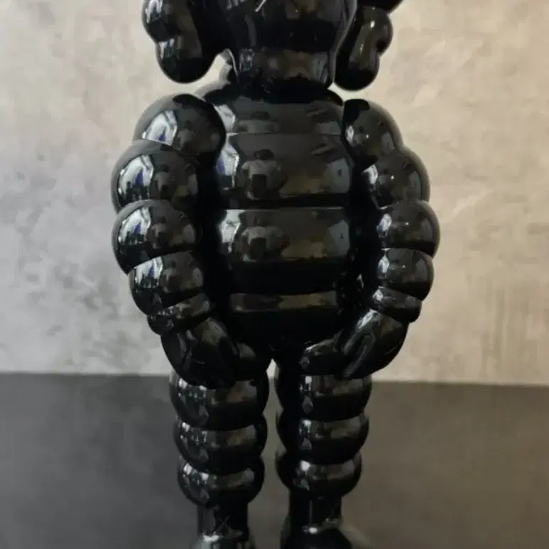 kaws chum 카우스 가족 버전 단품 정품 블랙 2021년