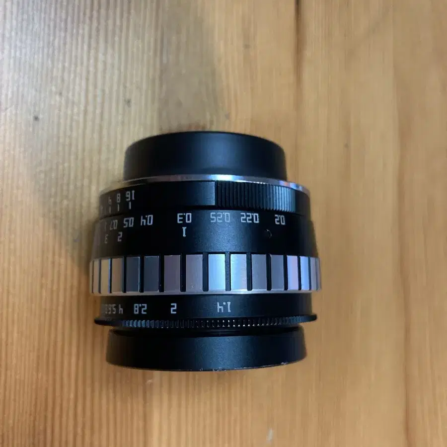 TTArtisan APS-C 23mm F1.4 마이크로포서드 마운트 판매