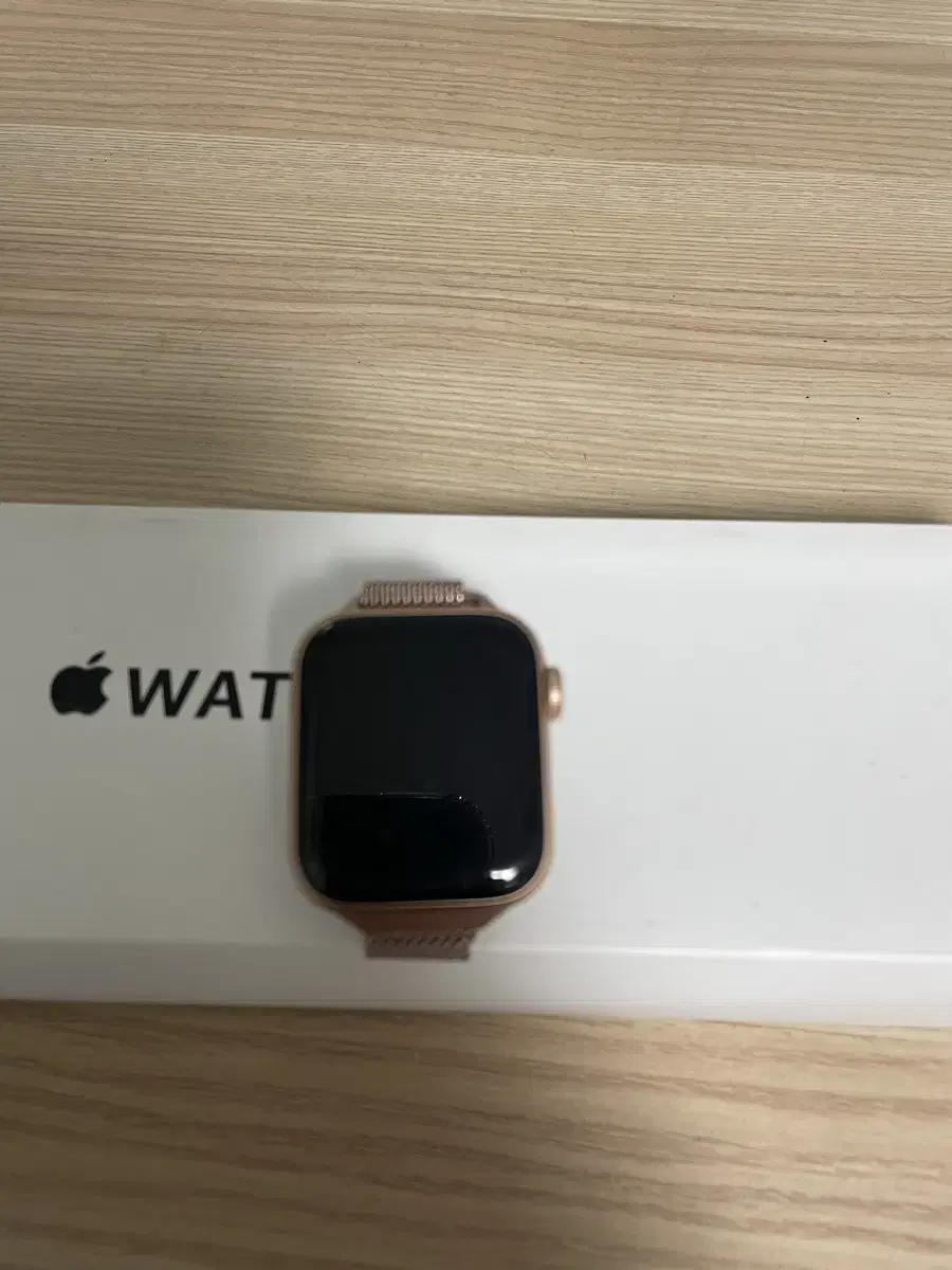 Apple Watch SE Rose Gold 40mm