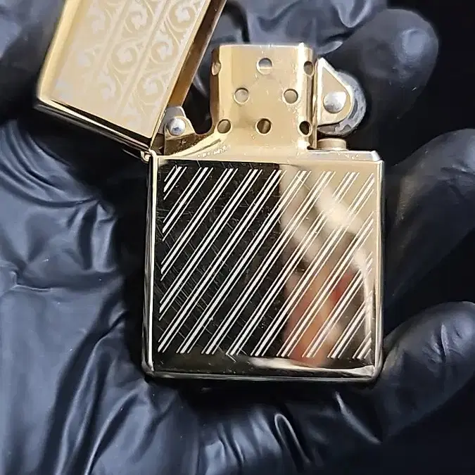 (새상품)지포 zippo Stripe Flowers 99년도 정품