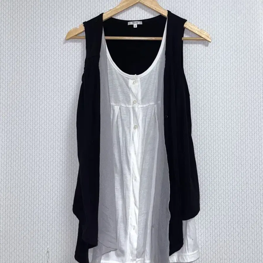 Vintage Sleeveless 빈티지 슬리브리스