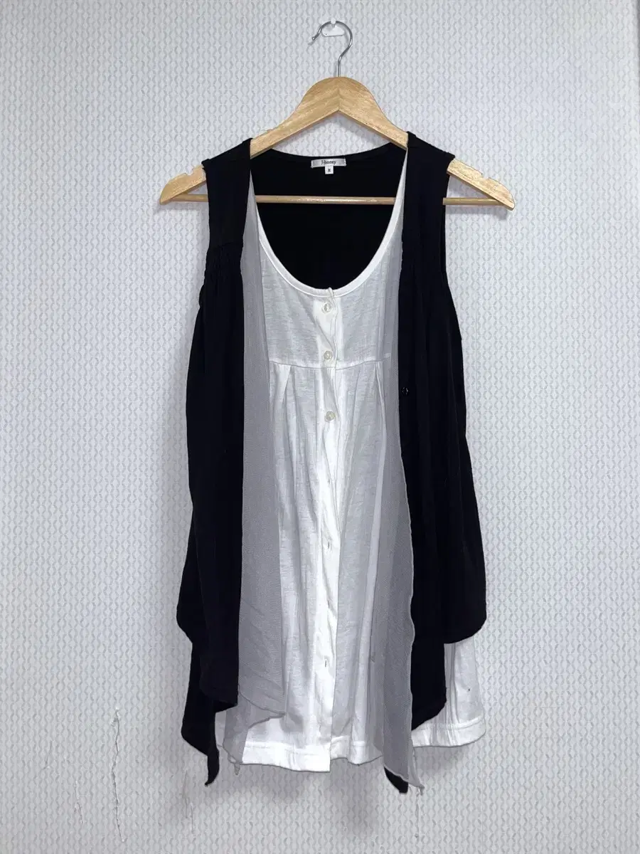 Vintage Sleeveless 빈티지 슬리브리스