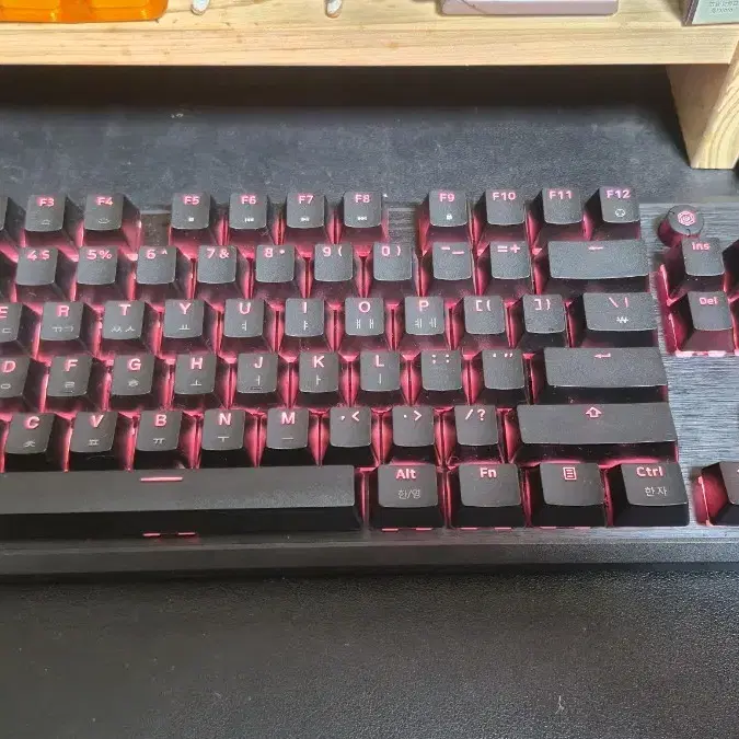 CORSAIR K70 RGB CORE 기계식