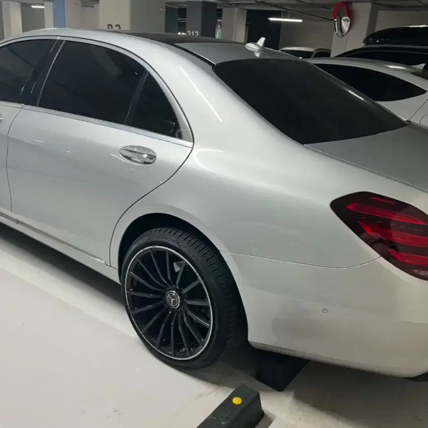 벤츠 GT AMG 20인치 휠타이어