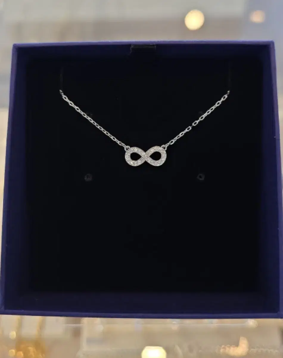 Swarovski Infinity Necklace (Full Box)