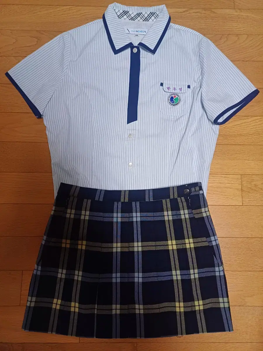 Pretty girls' school uniform, summer uniform, short set C362 (Incheon Yesong Middle School)
