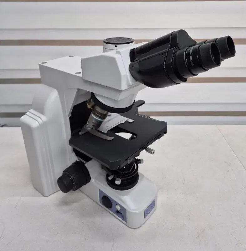 Nikon ECLIPSE E400 Microscope 니콘 현미경