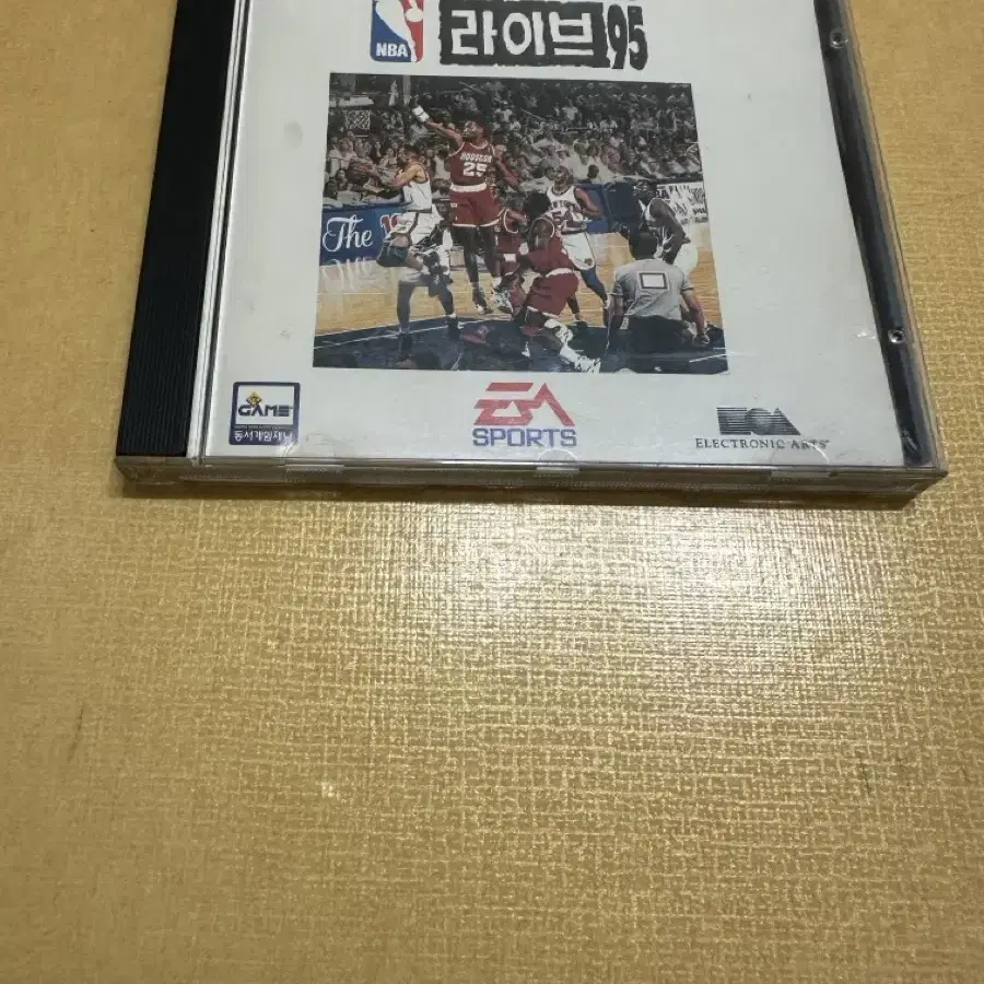 고전 PC 게임 NBA 라이브 95 판매합니다.