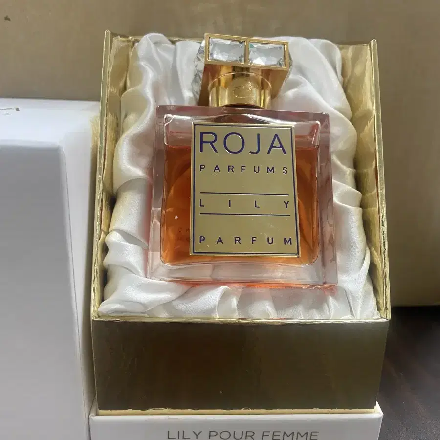 로자 릴리 퍼퓸 ROJA 50ml