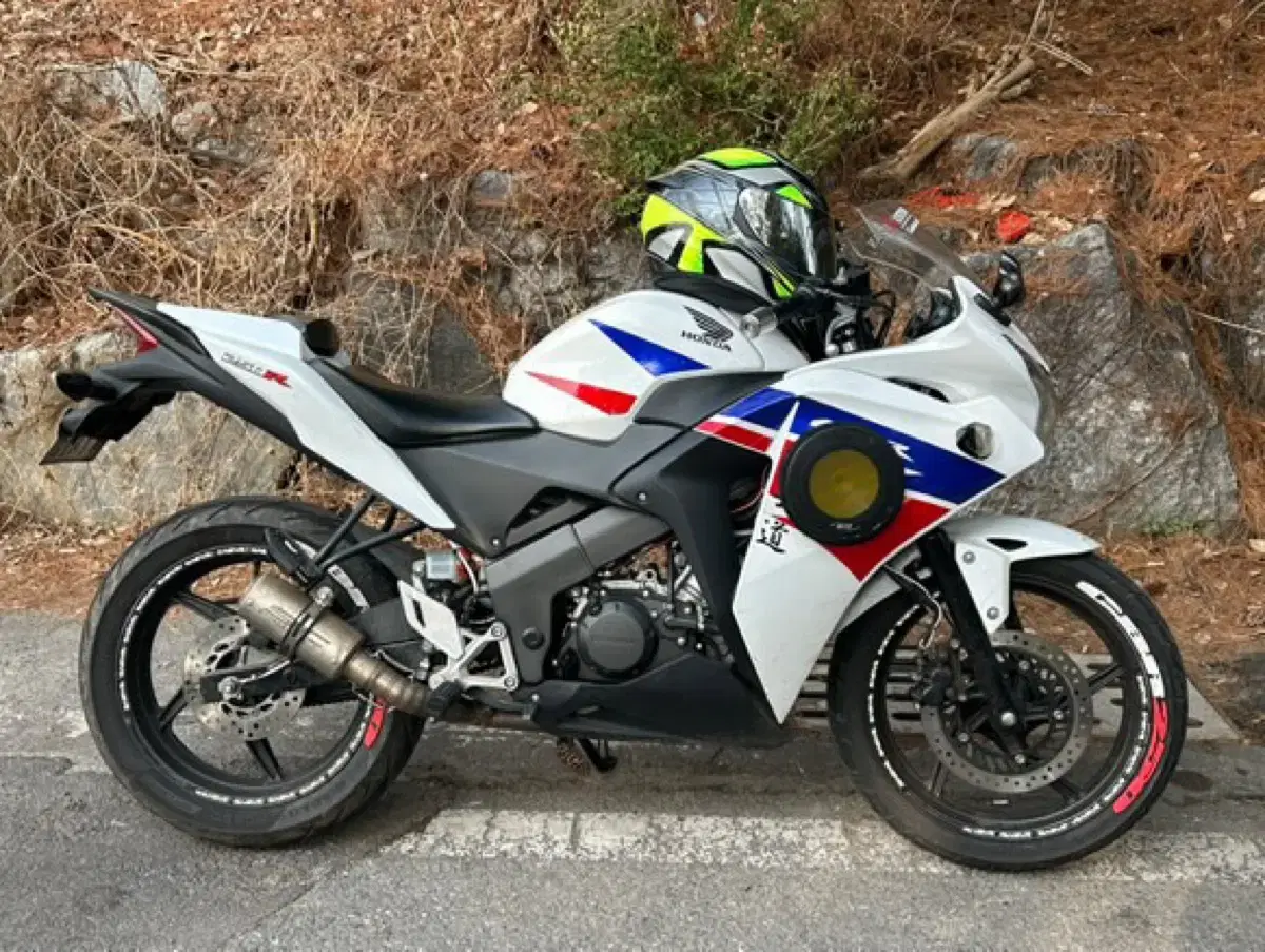 Cbr125 풀튜닝 (보이져 크루심 시비알 Pcx nmax 조미맥스 xm