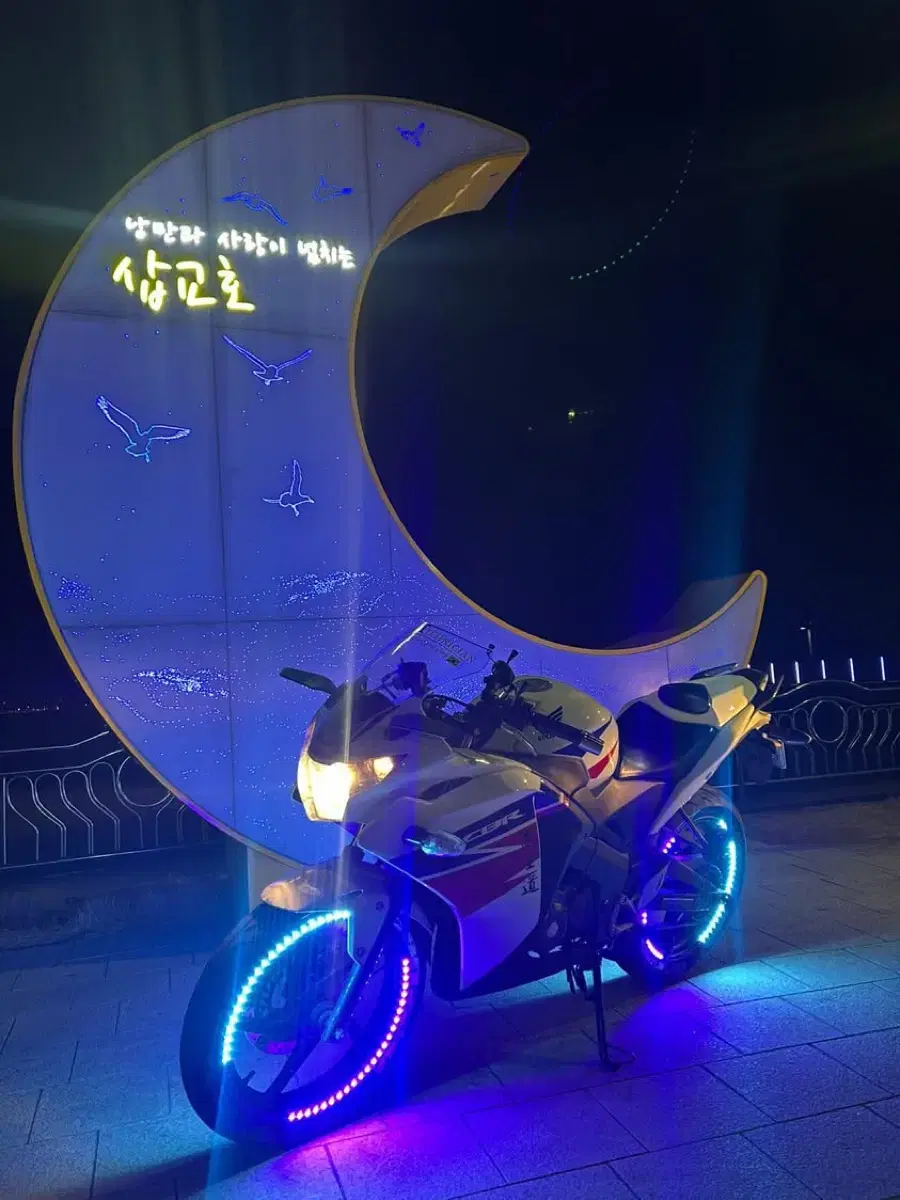 Cbr125 풀튜닝 (보이져 크루심 시비알 Pcx nmax 조이맥스 xm